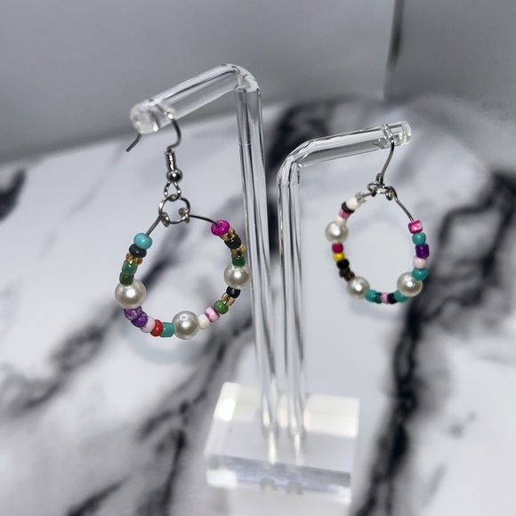 Multicolor Beaded Pearl Hoop Earrings - Picture 1 of 3